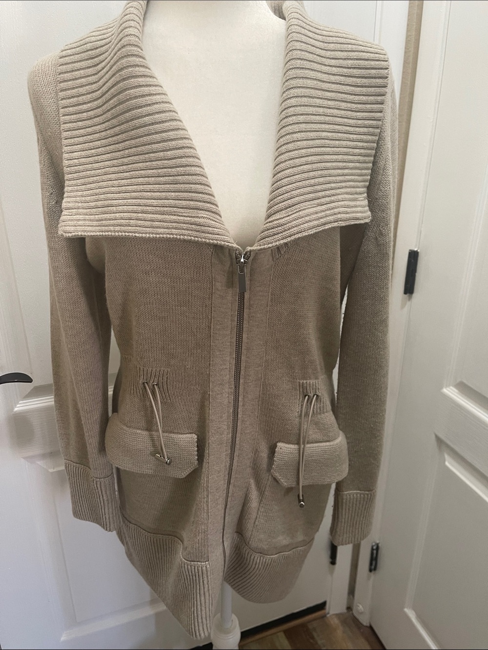 Banana Republic Beige Zip-Up Shawl Collar Cardigan